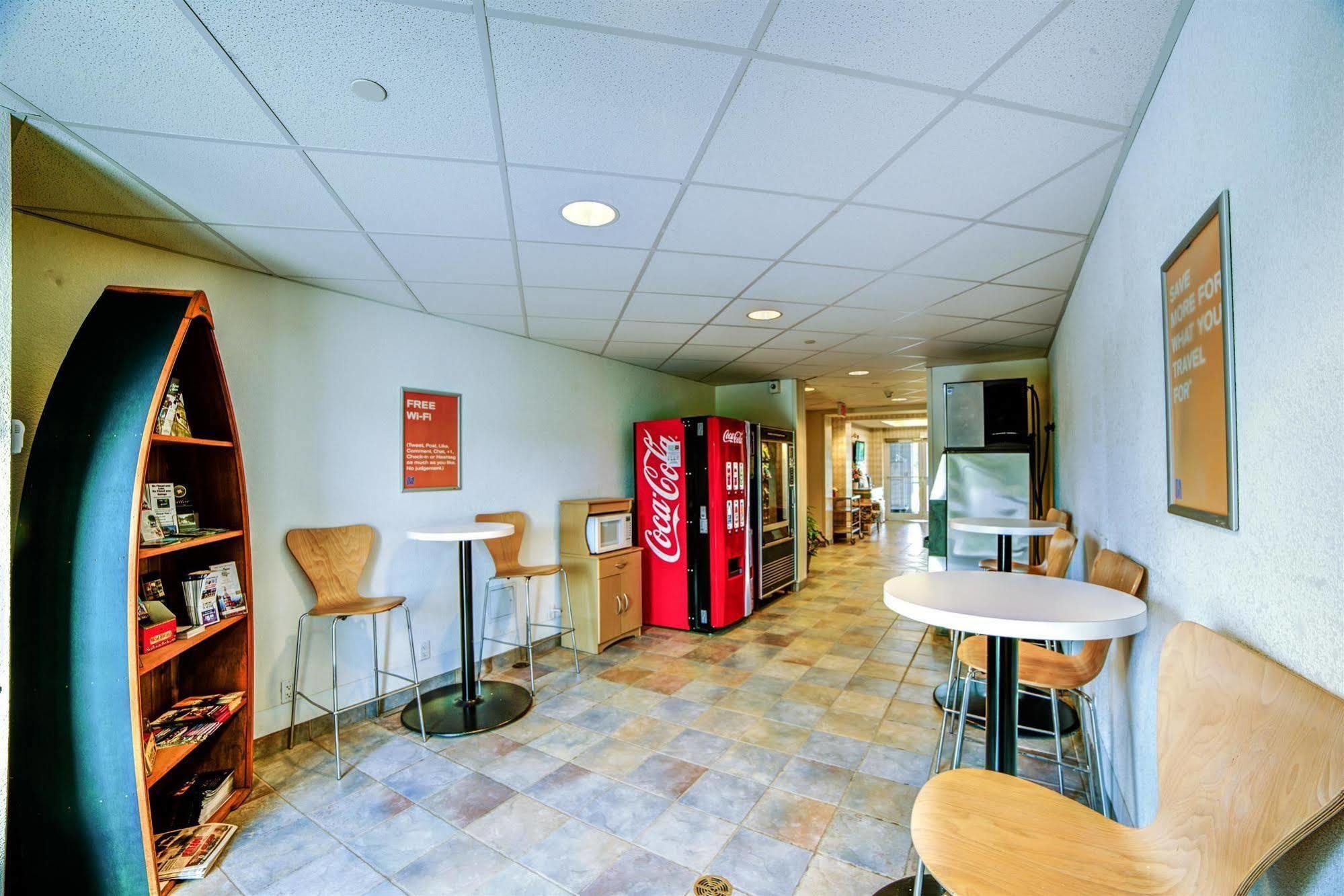 Motel 6-Huntsville, On Exterior photo