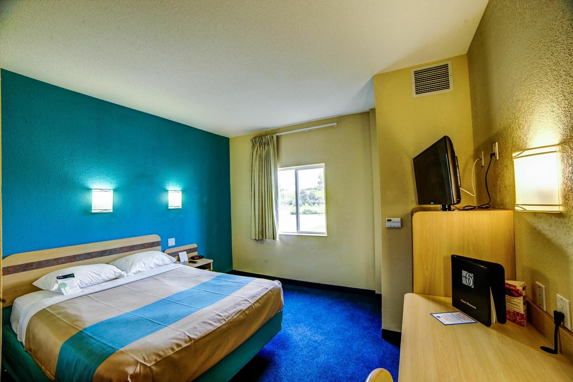 Motel 6-Huntsville, On Exterior photo